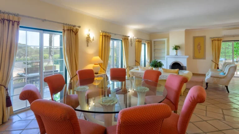Martinhal Quinta 5-bedroom Luxury Villa Dining Room